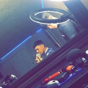 Meet your Posher, Omar